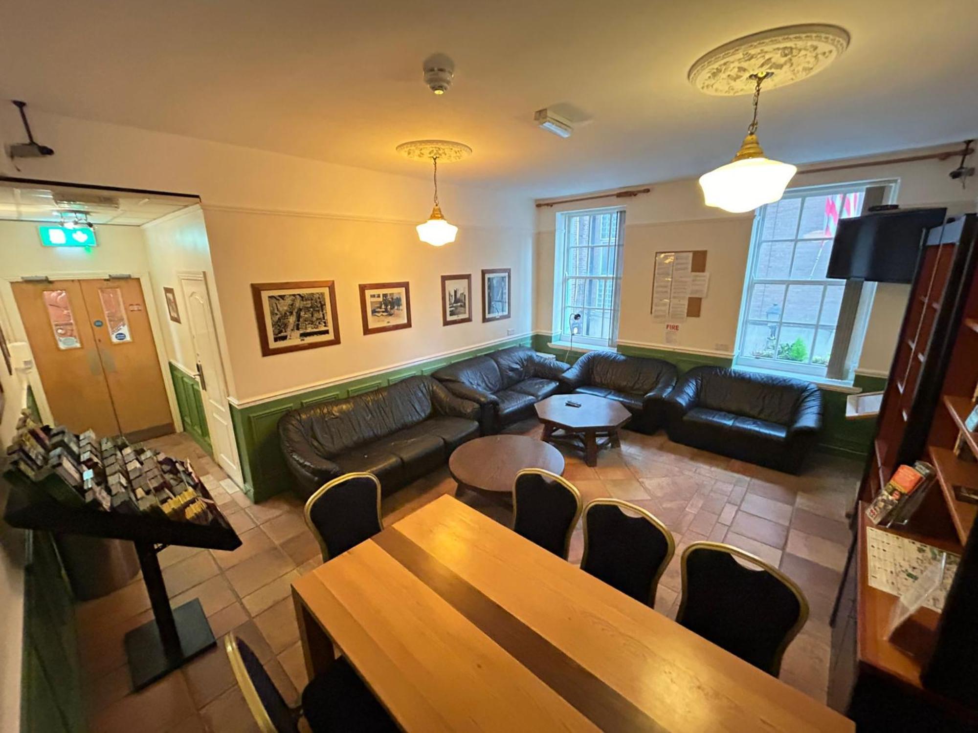 Gogartys Temple Bar Hostel — Foto 1